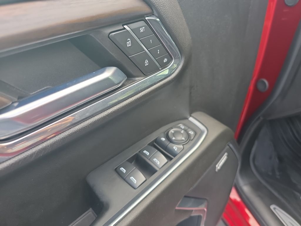 Used 2024 Red GMC SLT image 12