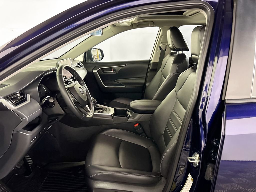 Used 2023 Blueprint Toyota XLE Premium image 11