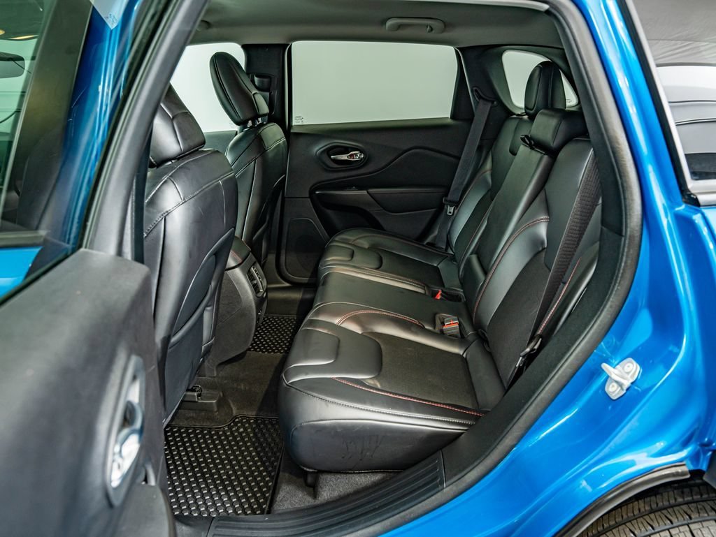 Used 2020 Hydro Blue Pearlcoat Jeep Trailhawk image 34