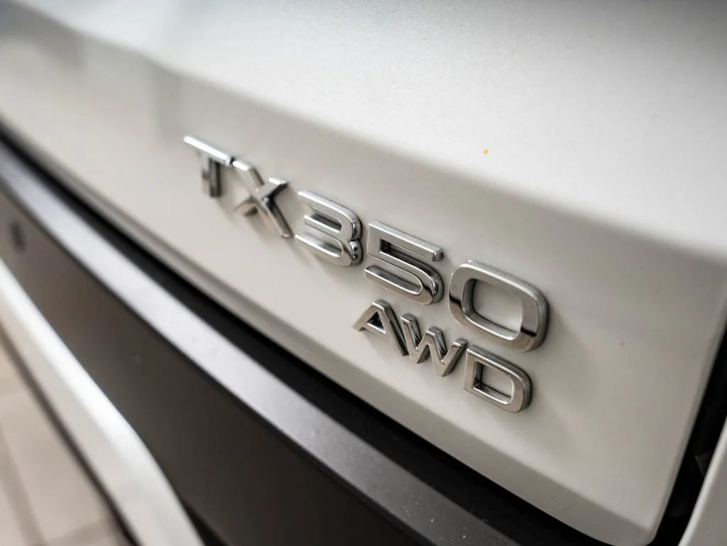 New 2026 Wind Chill Pearl Lexus PREMIUM AWD image 16