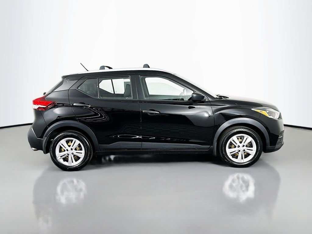 Used 2019 Super Black Nissan S image 9