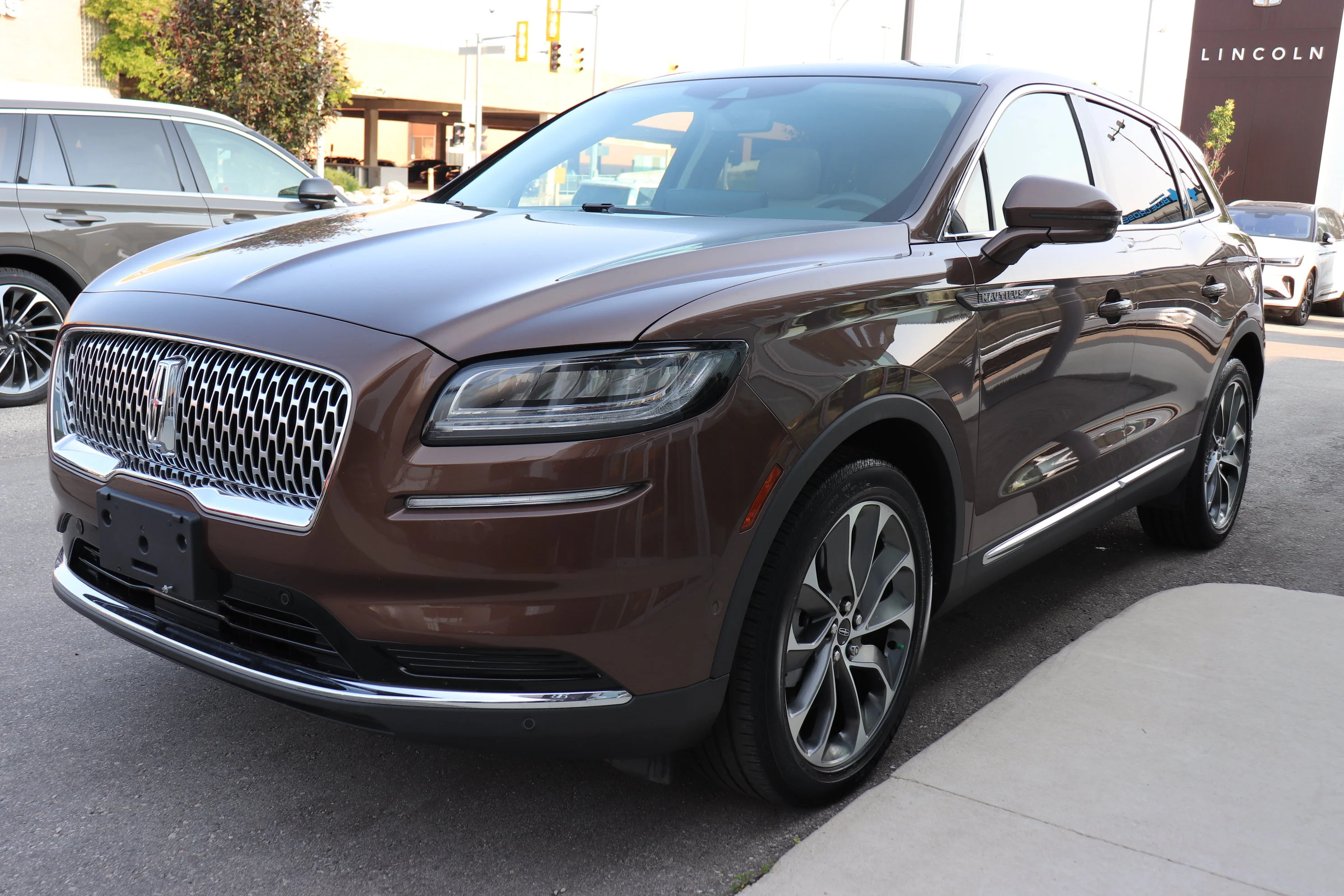Certified Used 2022 BRONZE Lincoln Reserve **New Arrival** image 5
