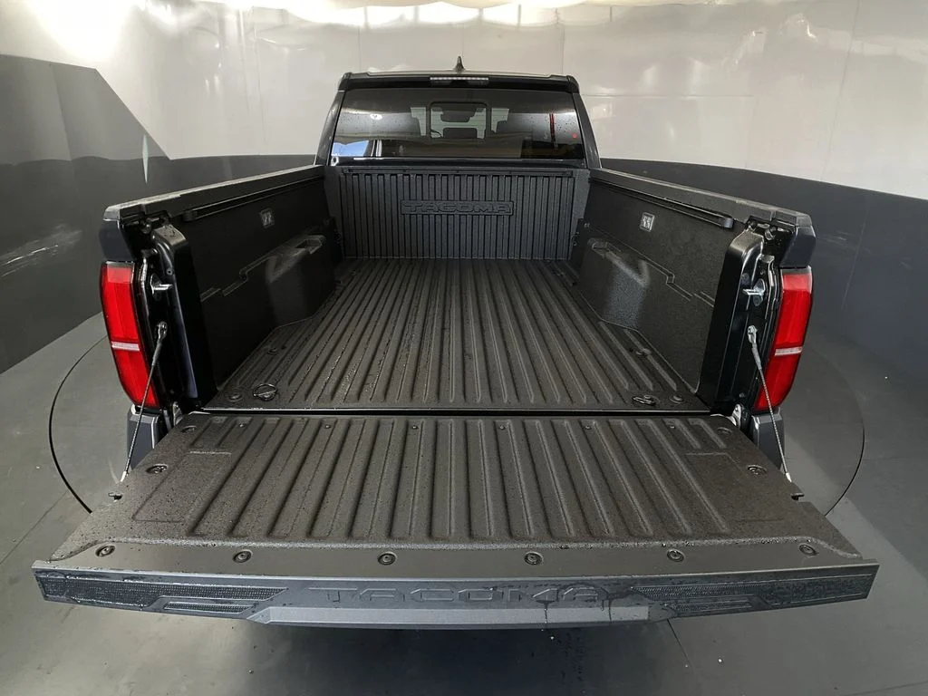 2026 Toyota Tacoma SR5 - Photo 30