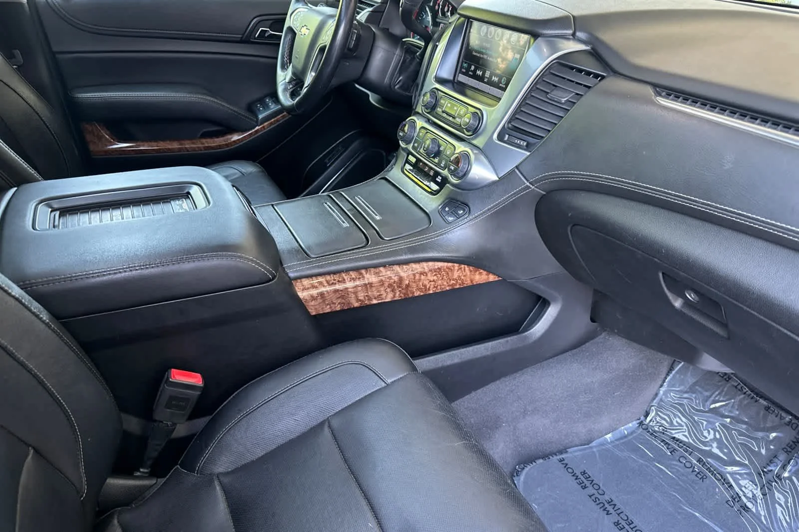 2019 Chevrolet Suburban Premier - Photo 18