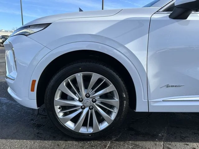 New 2026 Iridescent White Tricoat Buick Avenir image 34