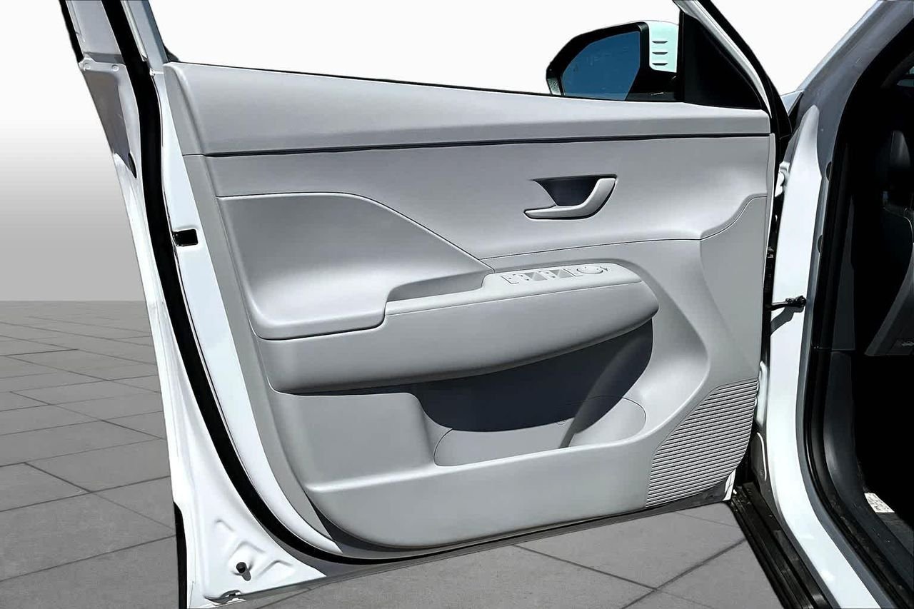 New 2026 Atlas White Hyundai SE image 10