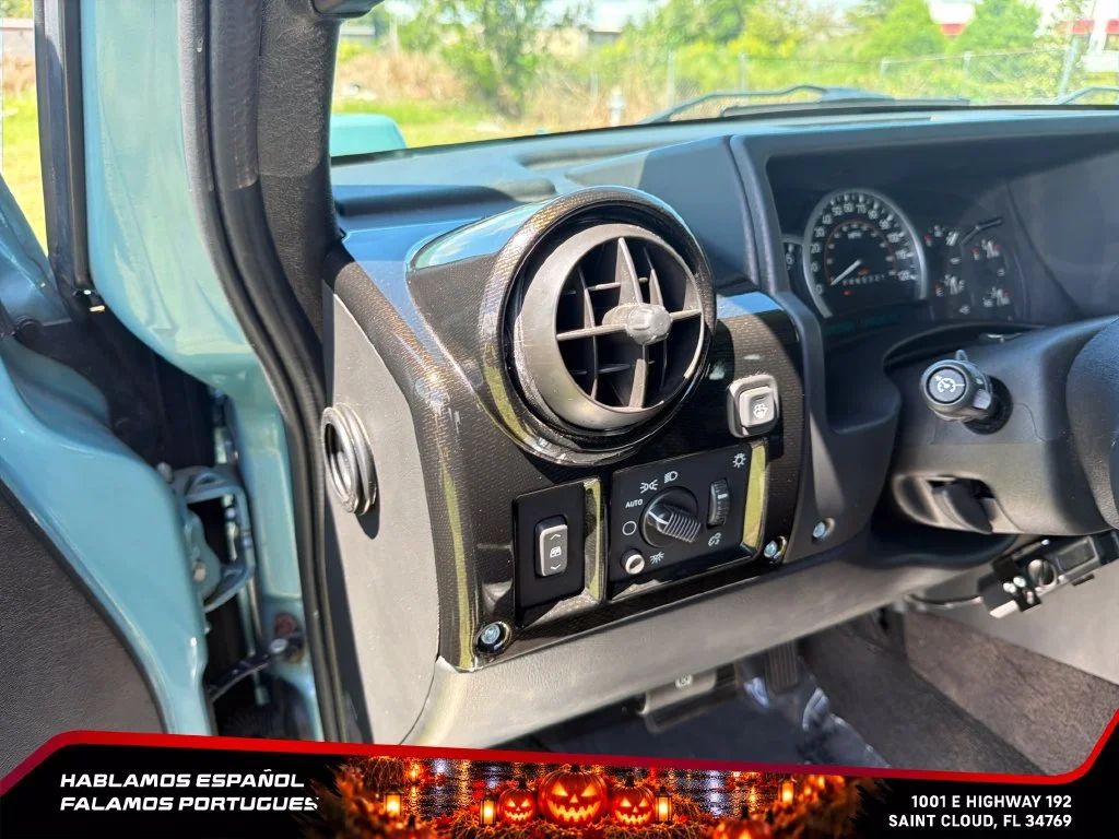 Used 2007 Glacier Blue Metallic HUMMER SUT image 17
