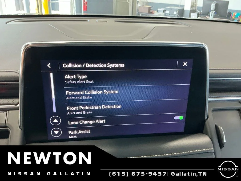 Used 2021 Onyx Black GMC SLT image 48