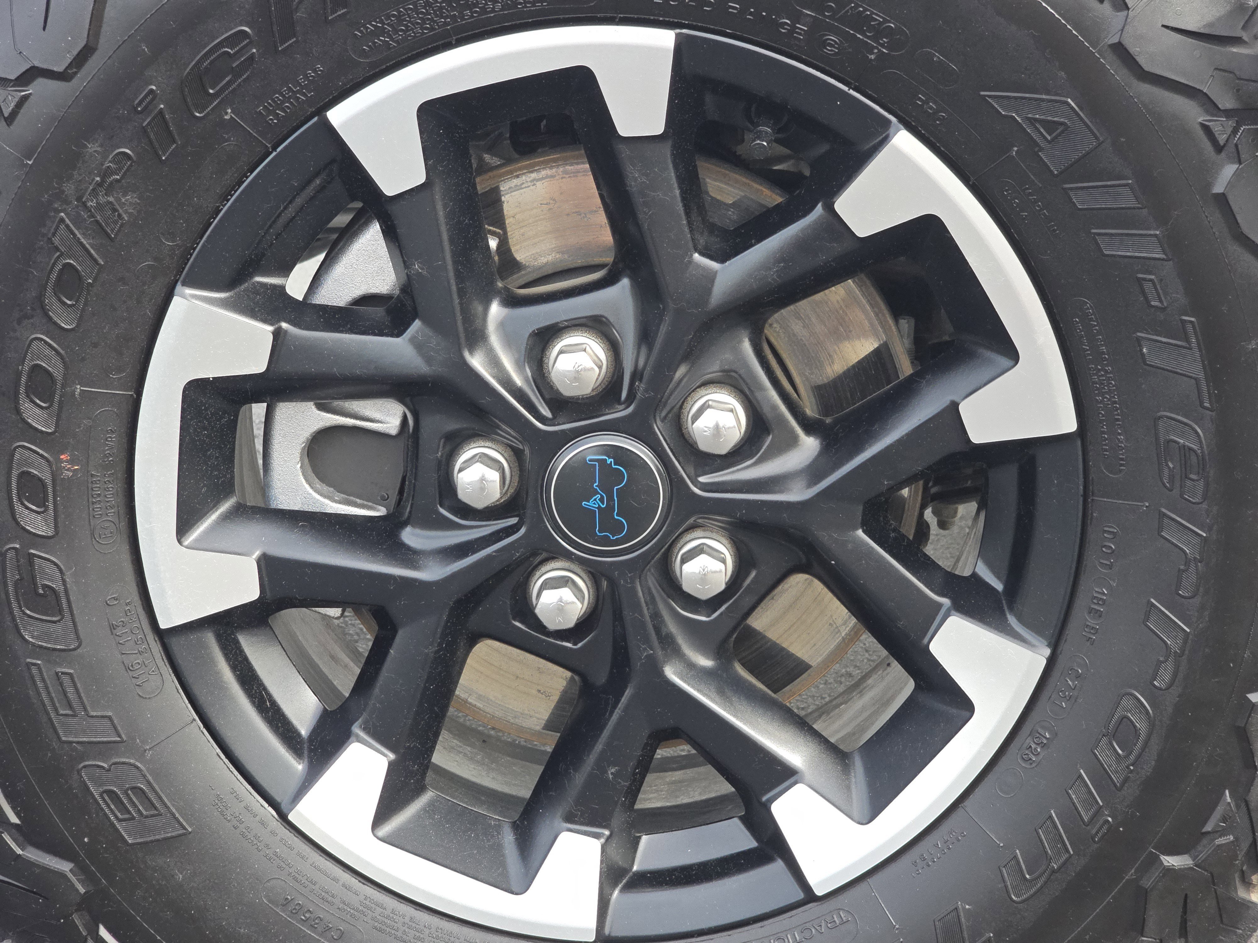 Used 2025 Bright White Clearcoat Jeep Rubicon image 14