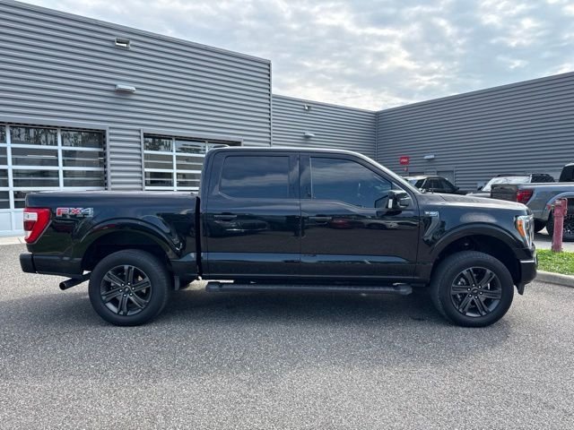 Used 2022 Black Ford Lariat image 4