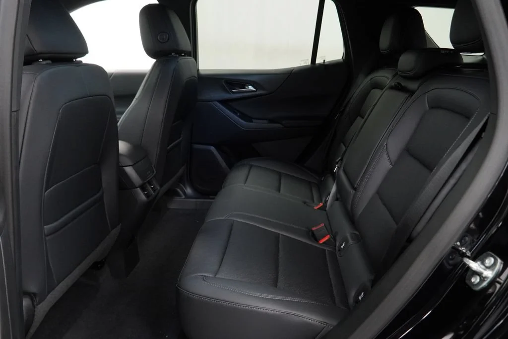 New 2027 Mosaic Black Metallic Chevrolet LT image 11