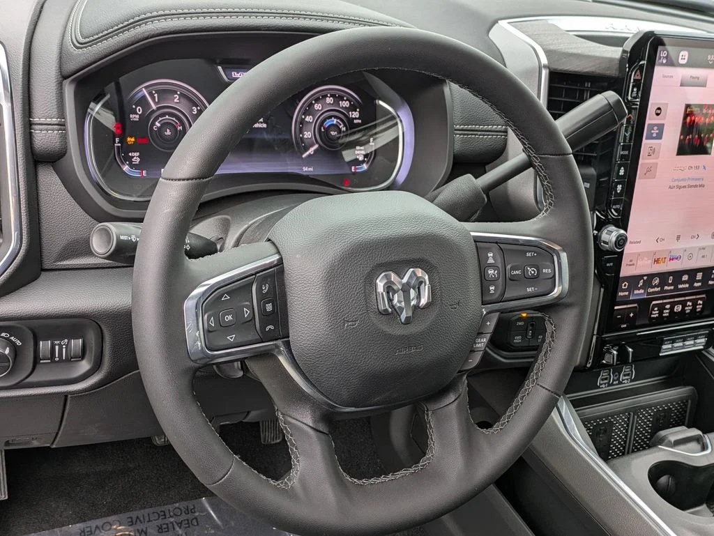 2025 RAM Ram 2500 Pickup Laramie - Photo 13
