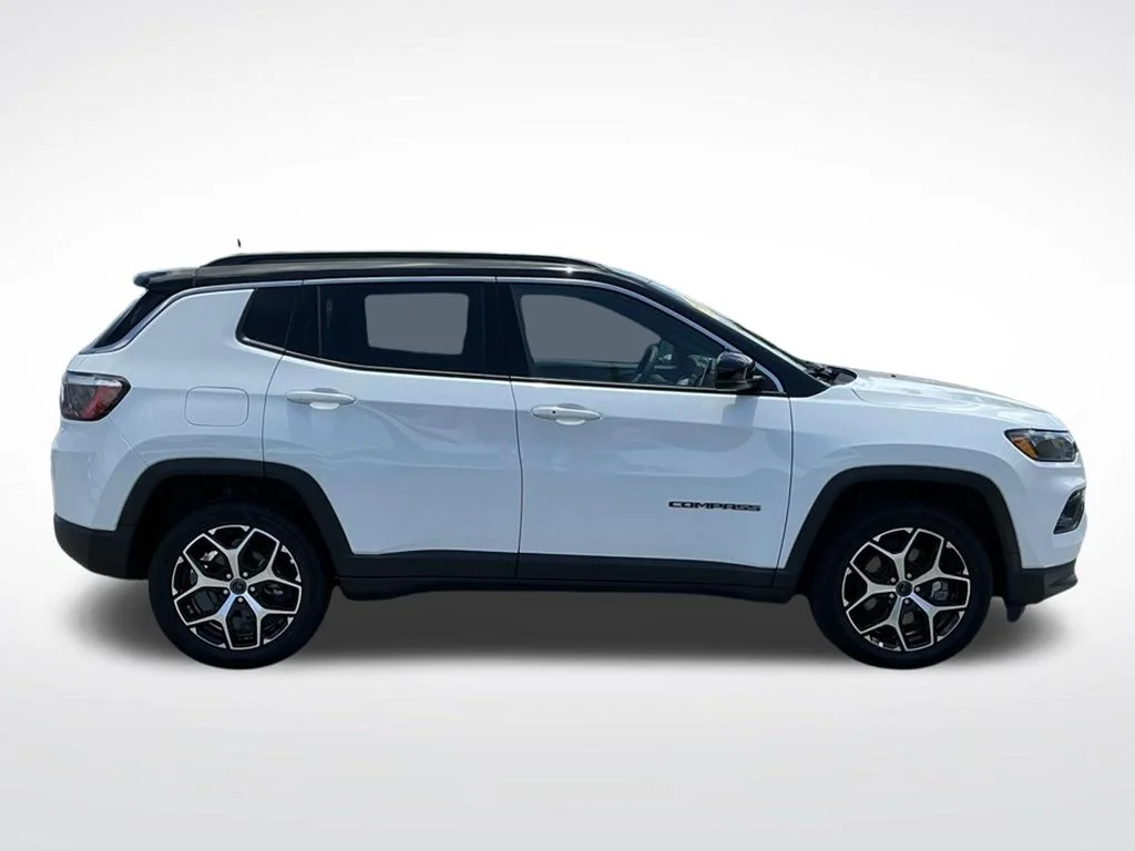 Used 2025 White Jeep Limited image 12