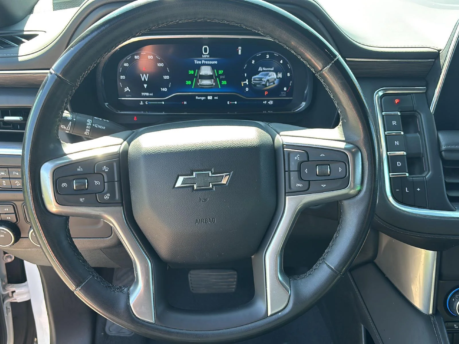 Used 2024 Summit White Chevrolet Z71 image 19