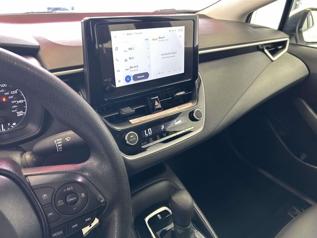 Used 2025 White Toyota LE image 22