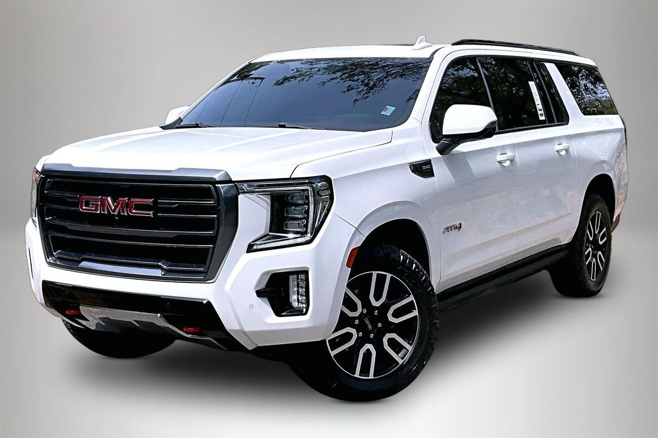 2023 GMC Yukon 4WD AT4's photo
