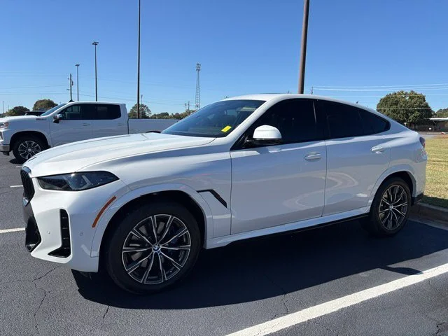 Used 2026 White Metallic BMW XDRIVE40I image 8