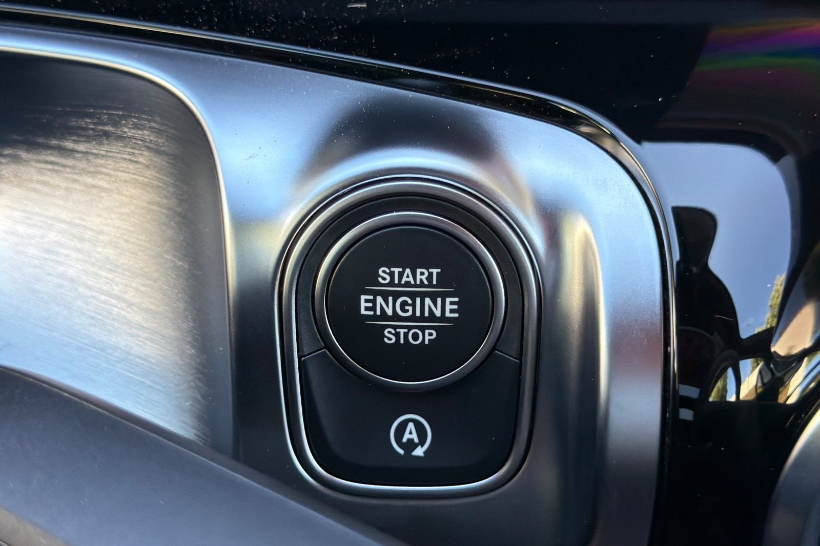New 2026 Polar White Mercedes-Benz GLB 250 image 18