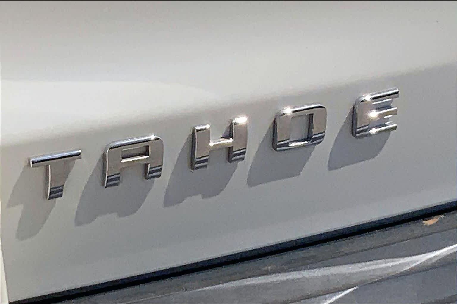 Used 2015 White Diamond Tricoat Chevrolet LTZ image 10