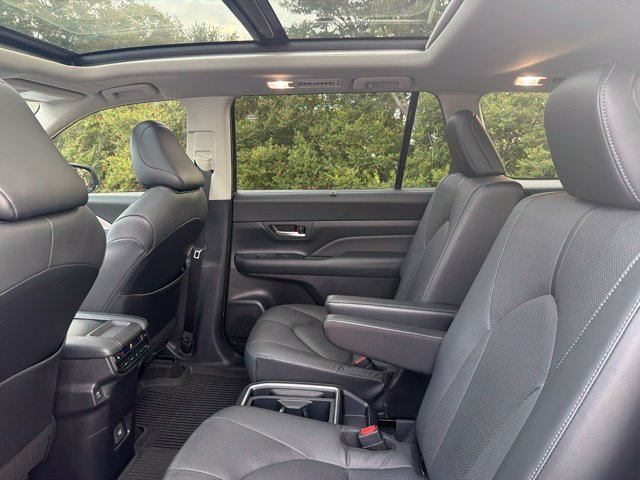 Used 2024  Toyota Limited image 14