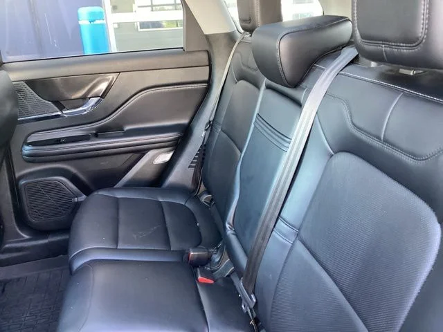 Used 2022 Blue Lincoln Standard image 16