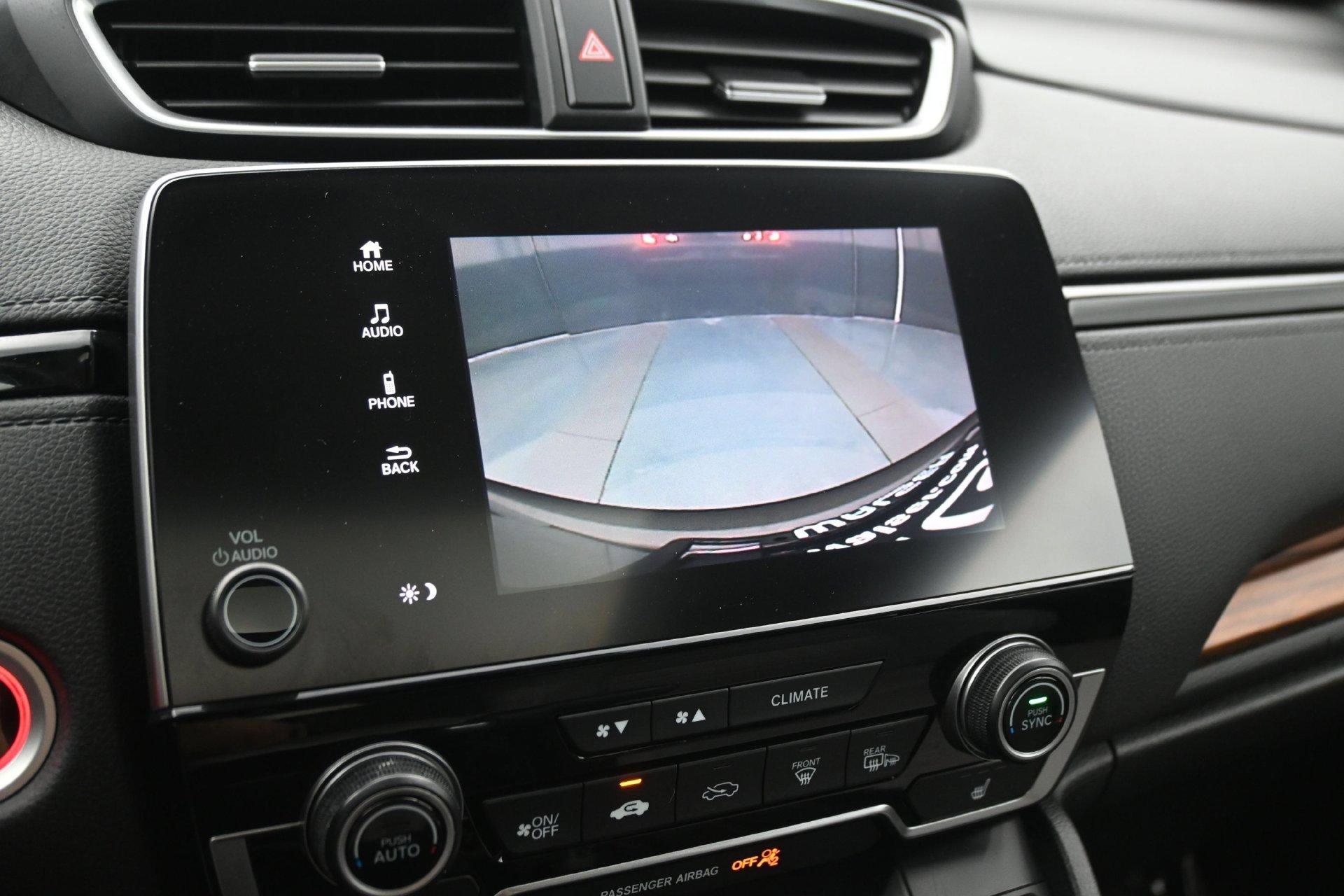Used 2019 Silver Honda EX-L image 26