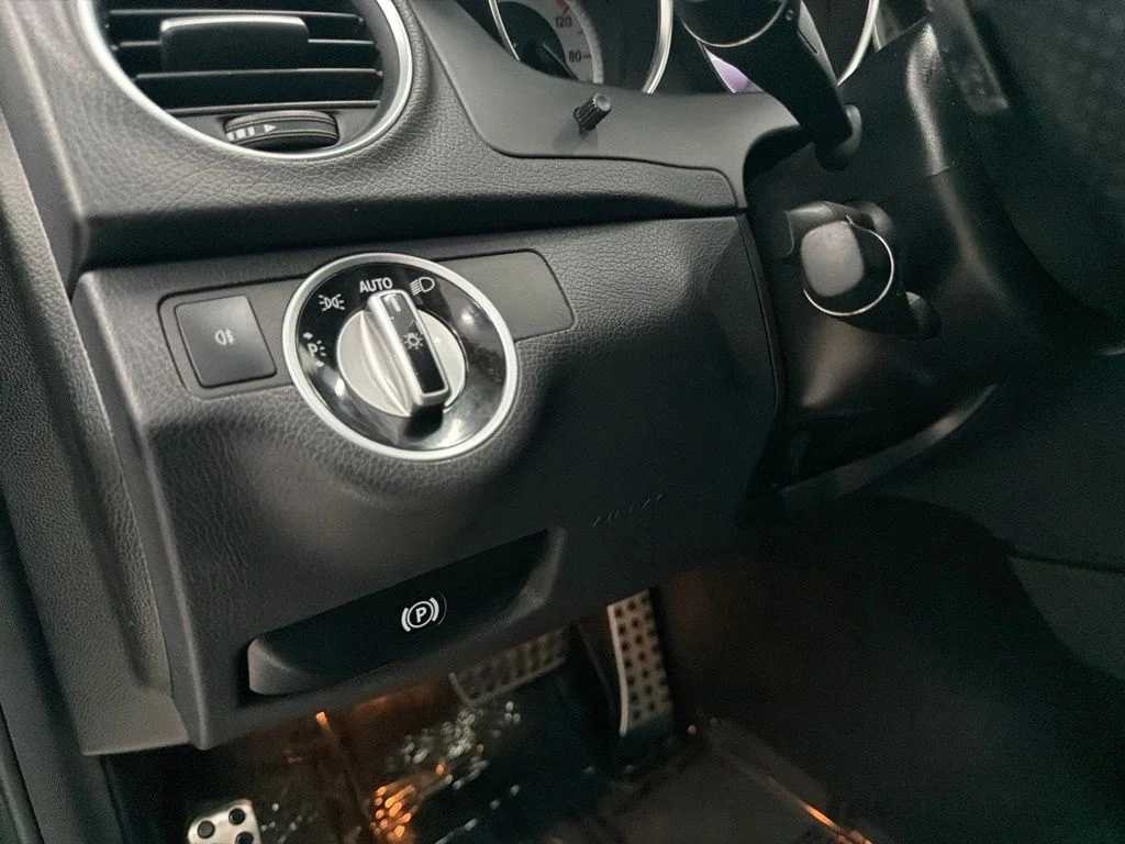 Used 2015 Black Mercedes-Benz C 350 image 29