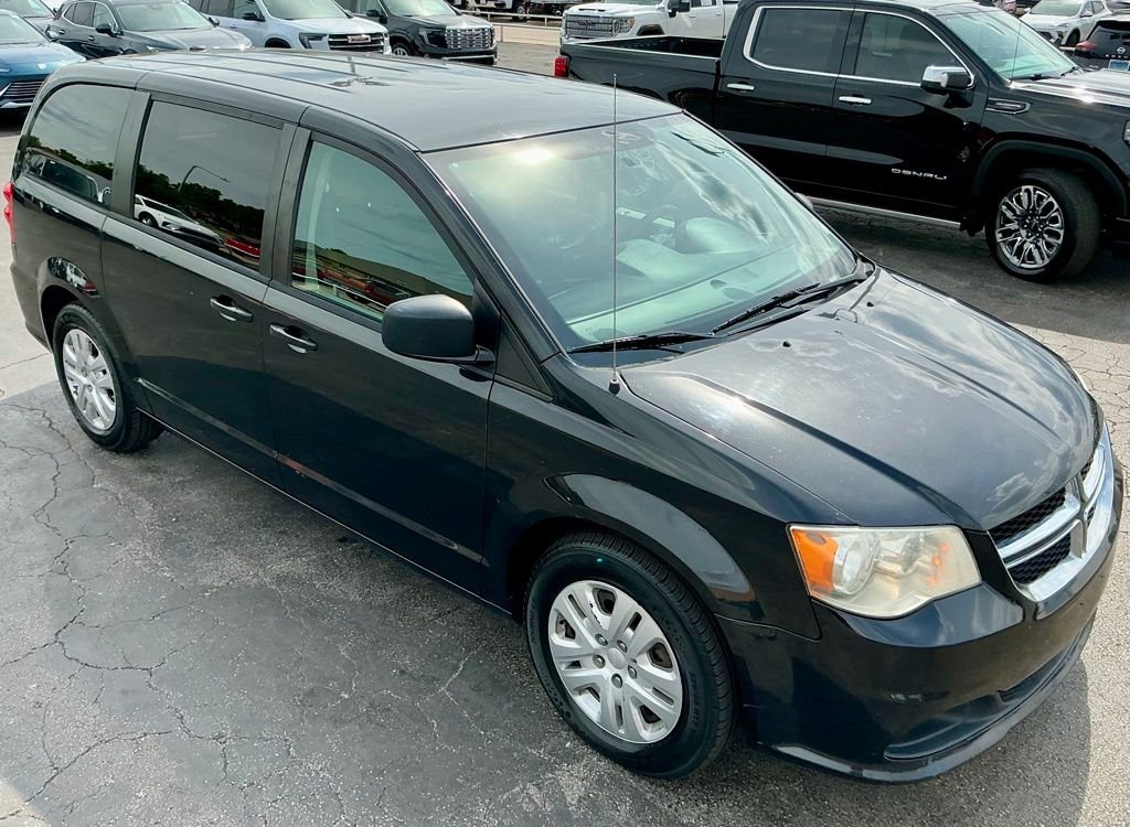 Used 2018 Black Dodge SE image 4