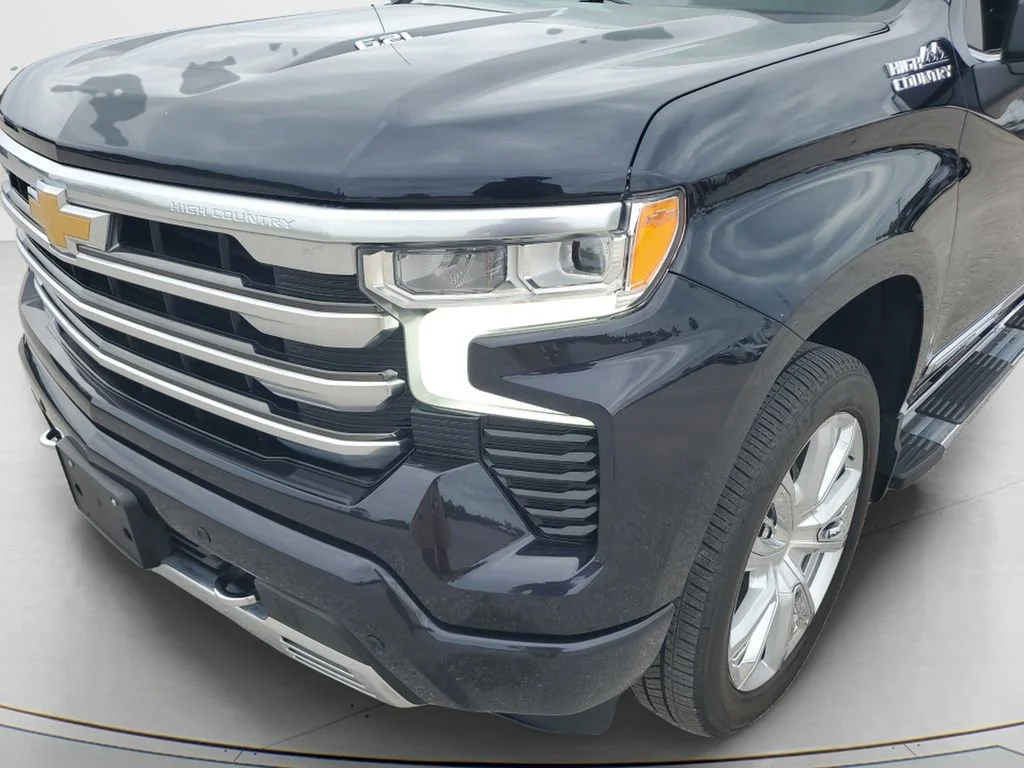 Used 2024 Dark Ash Metallic Chevrolet High Country image 9