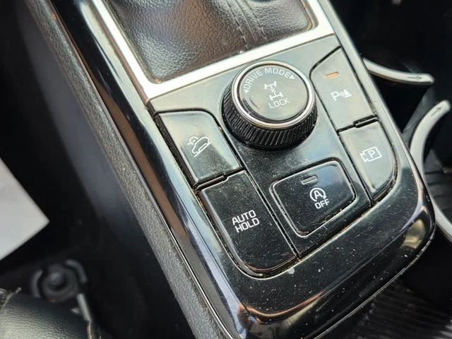 Used 2023 Blue Kia X-Line image 25