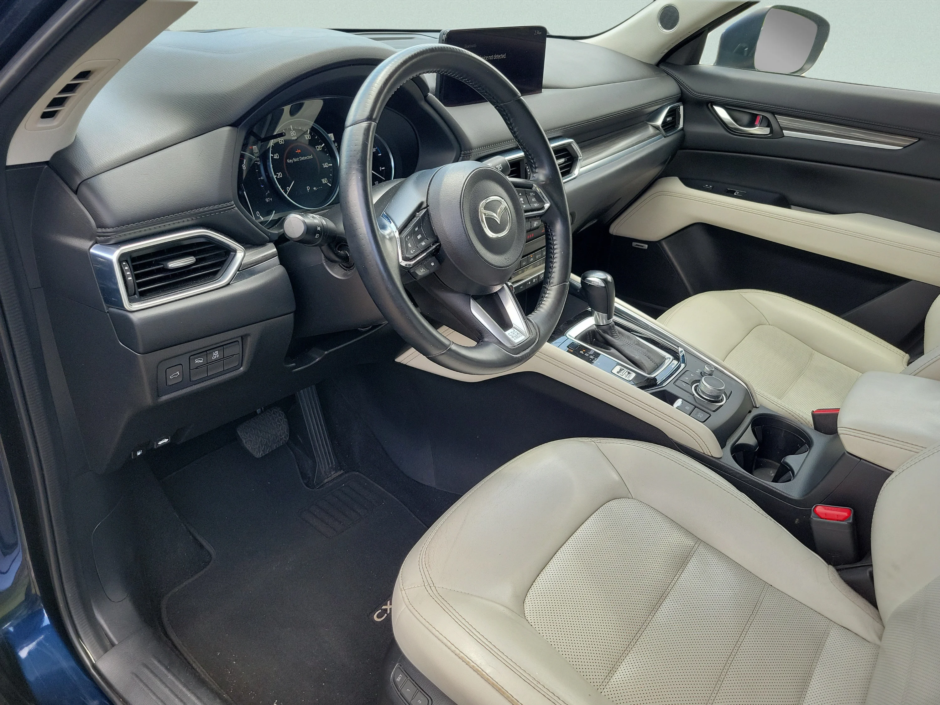 Used 2021 Deep Crystal Blue Mica Mazda Grand Touring image 18