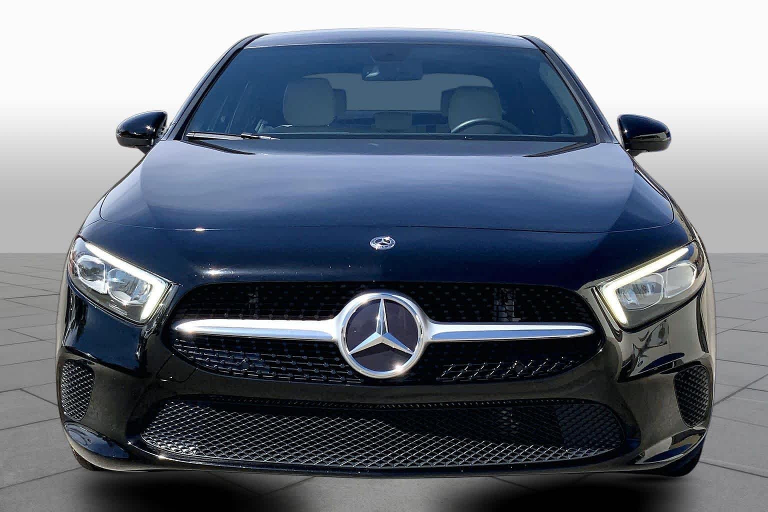 Used 2020 Night Black Mercedes-Benz A 220 image 3