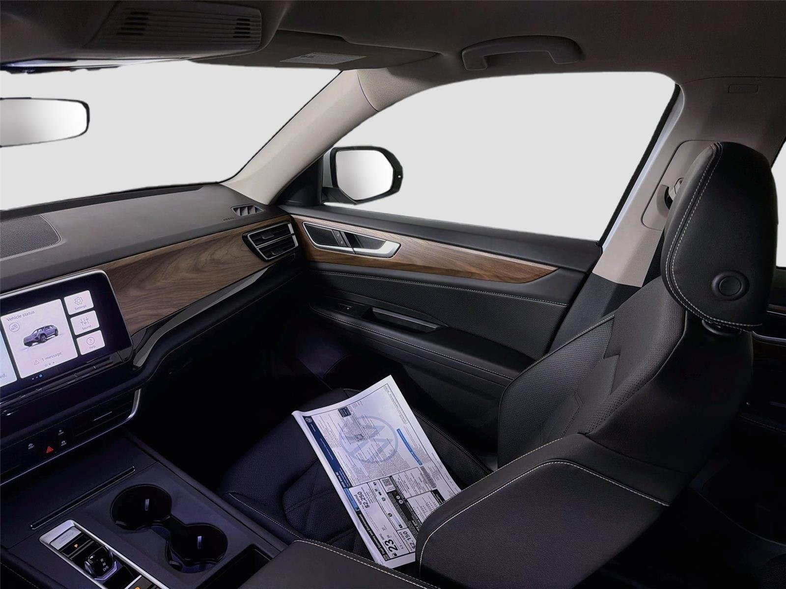New 2026 opal white pearl Volkswagen 2.0T SE image 22