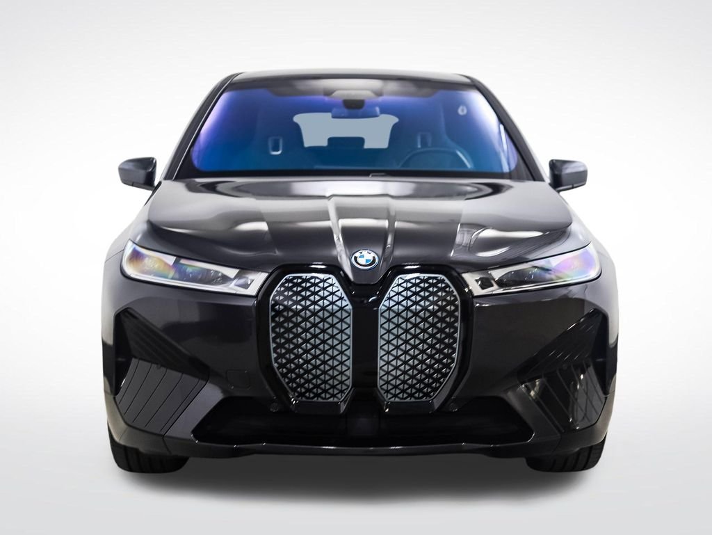 Certified Used 2024 Dark Graphite BMW xDrive50 image 8