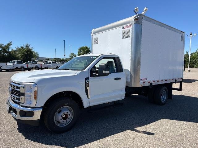 2026 Ford F-350 Super Duty Chassis Cab XL - Photo 33