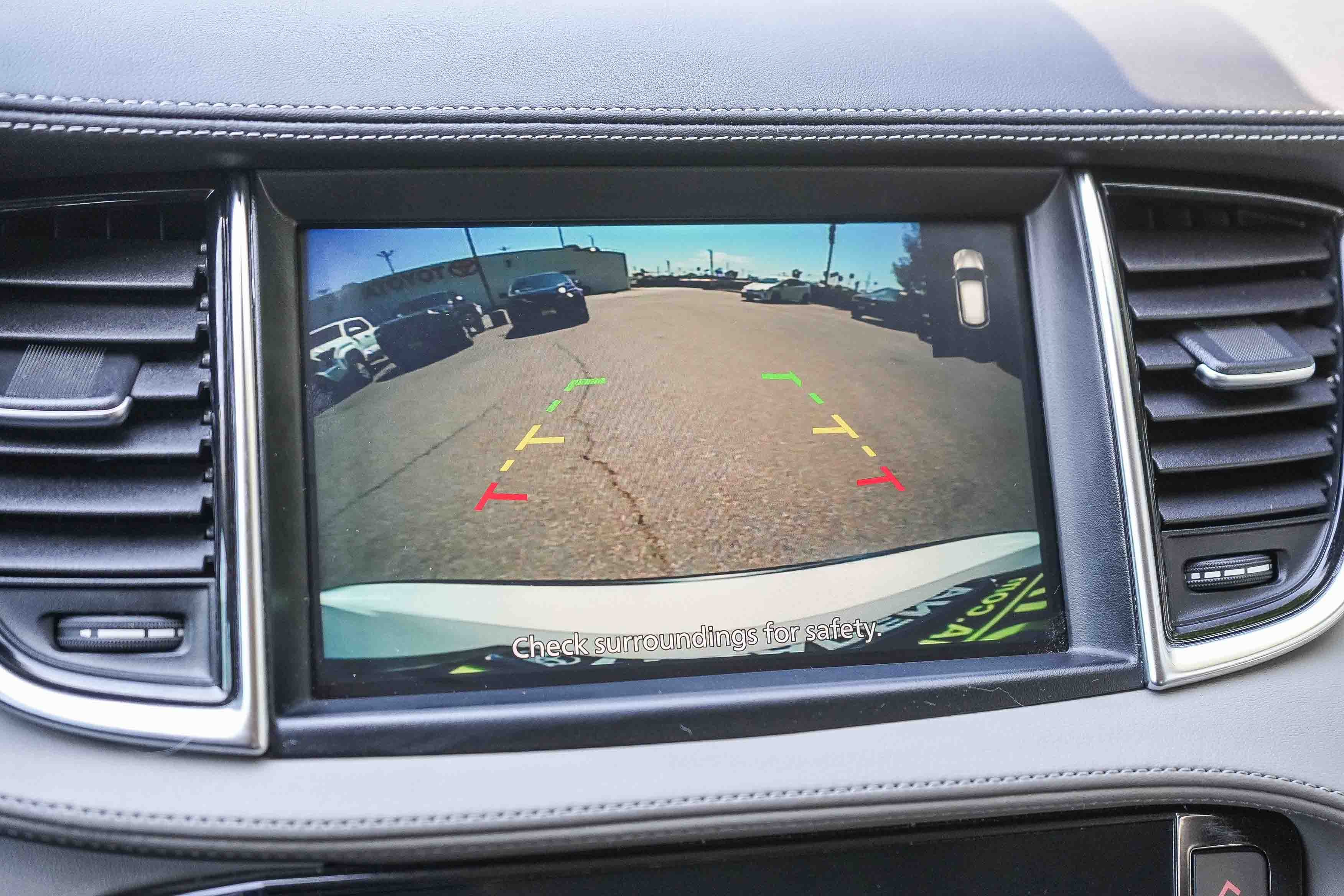 Used 2024 RADIANT WHITE INFINITI LUXE image 24