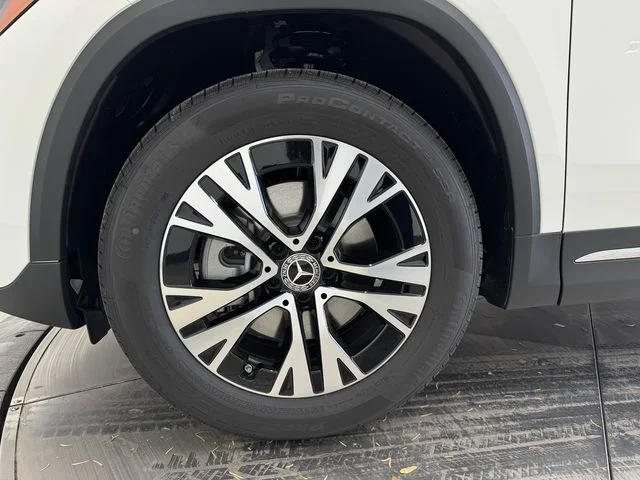 New 2026 White Mercedes-Benz GLA 250 image 10