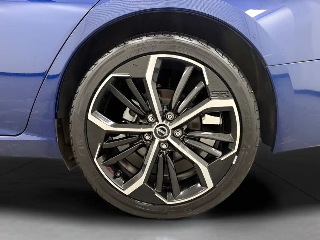 Used 2024 Blue Nissan 2.5 SR image 31