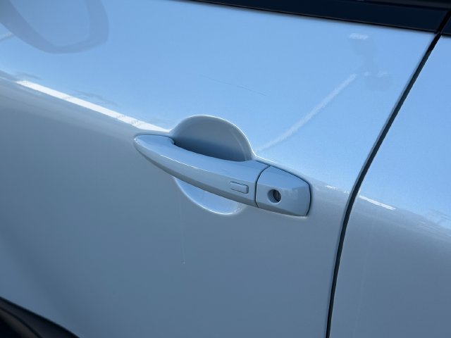New 2026 Everest White Pearl TriCoat Nissan SV image 10