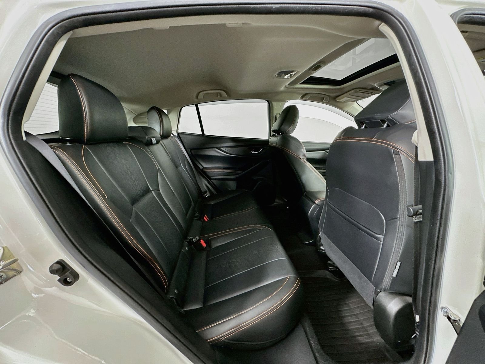 Used 2019 Crystal White Pearl Subaru 2.0i Limited image 28