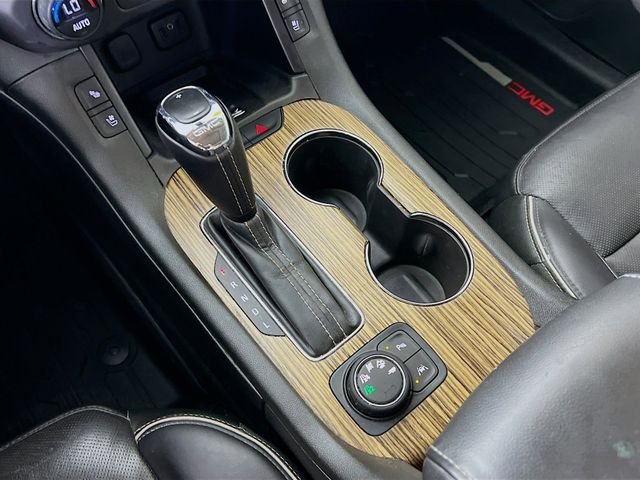 2017 GMC Acadia Denali - Photo 23