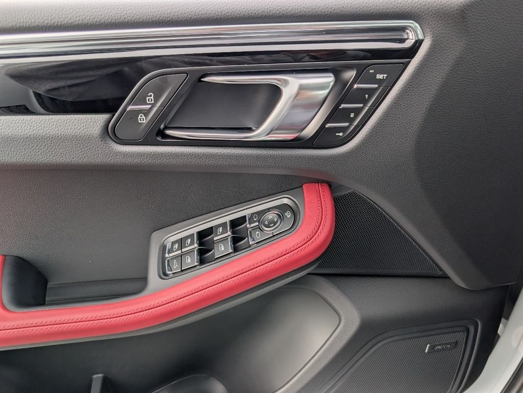 2026 Porsche Macan S - Photo 20