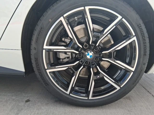 2026 BMW i4 40 - Photo 18