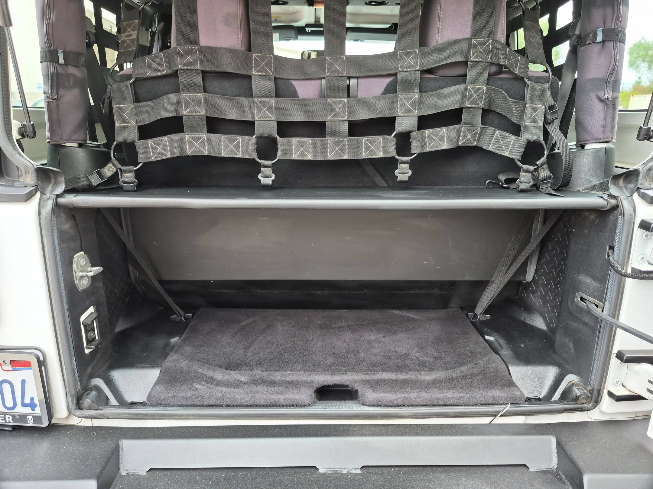 Used 2015 Bright White Clearcoat Jeep Sport image 28