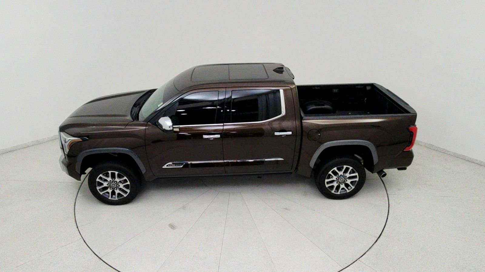 Used 2023  Toyota 1794 image 17