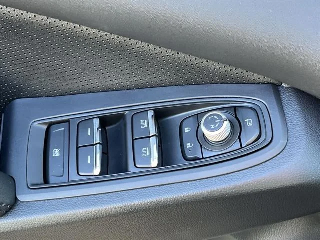 New 2026 AUTUMN GREEN METALLIC Subaru Onyx Edition Touring 7-Passenger image 30
