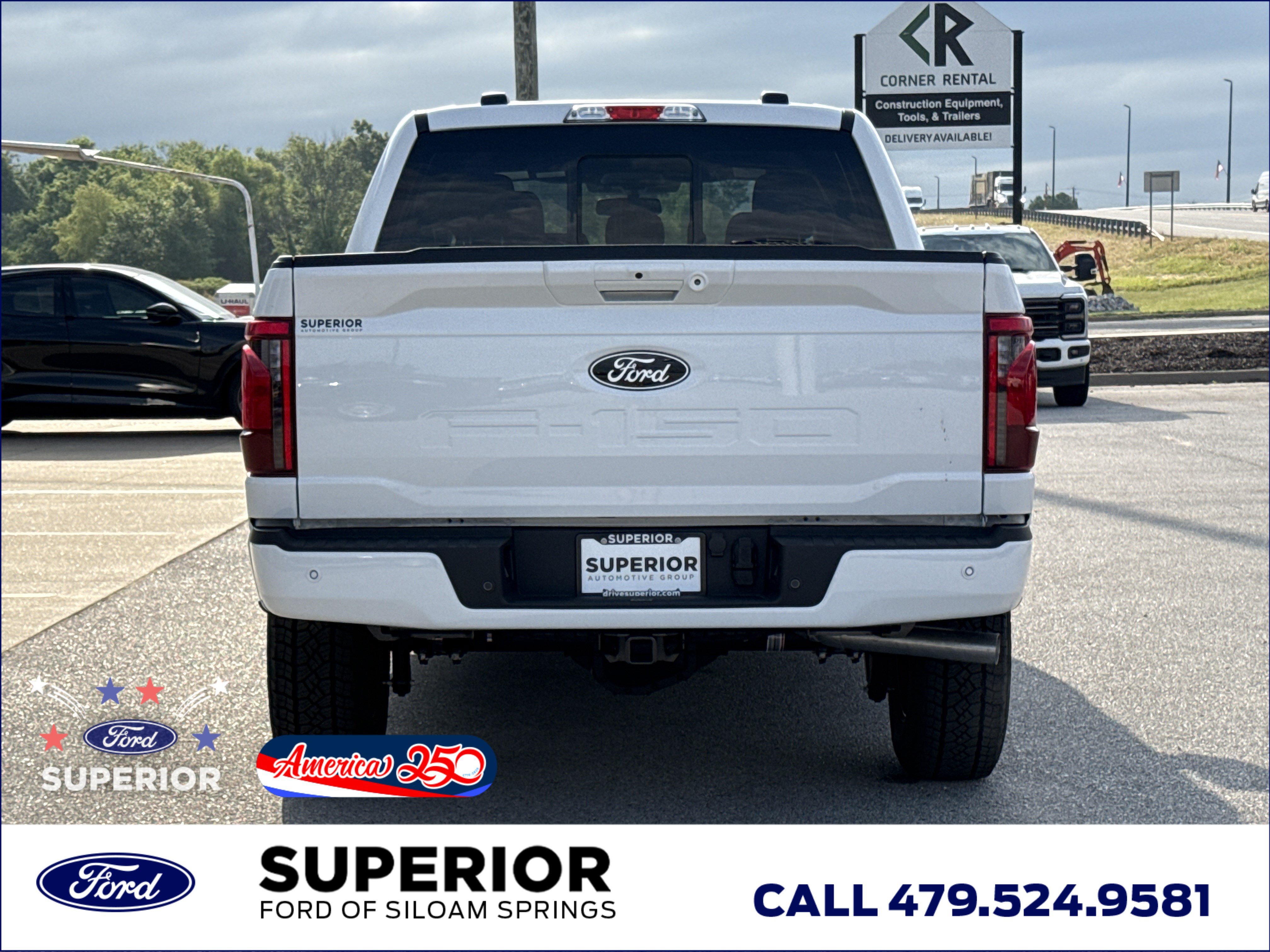 New 2026 Oxford White Ford XLT 4WD image 4