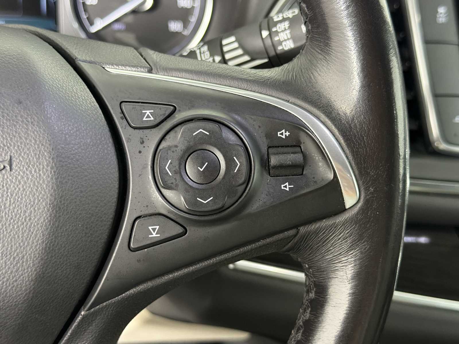 Used 2018 Includes Satin Nickel lower exterior accent color. Buick Premium image 27