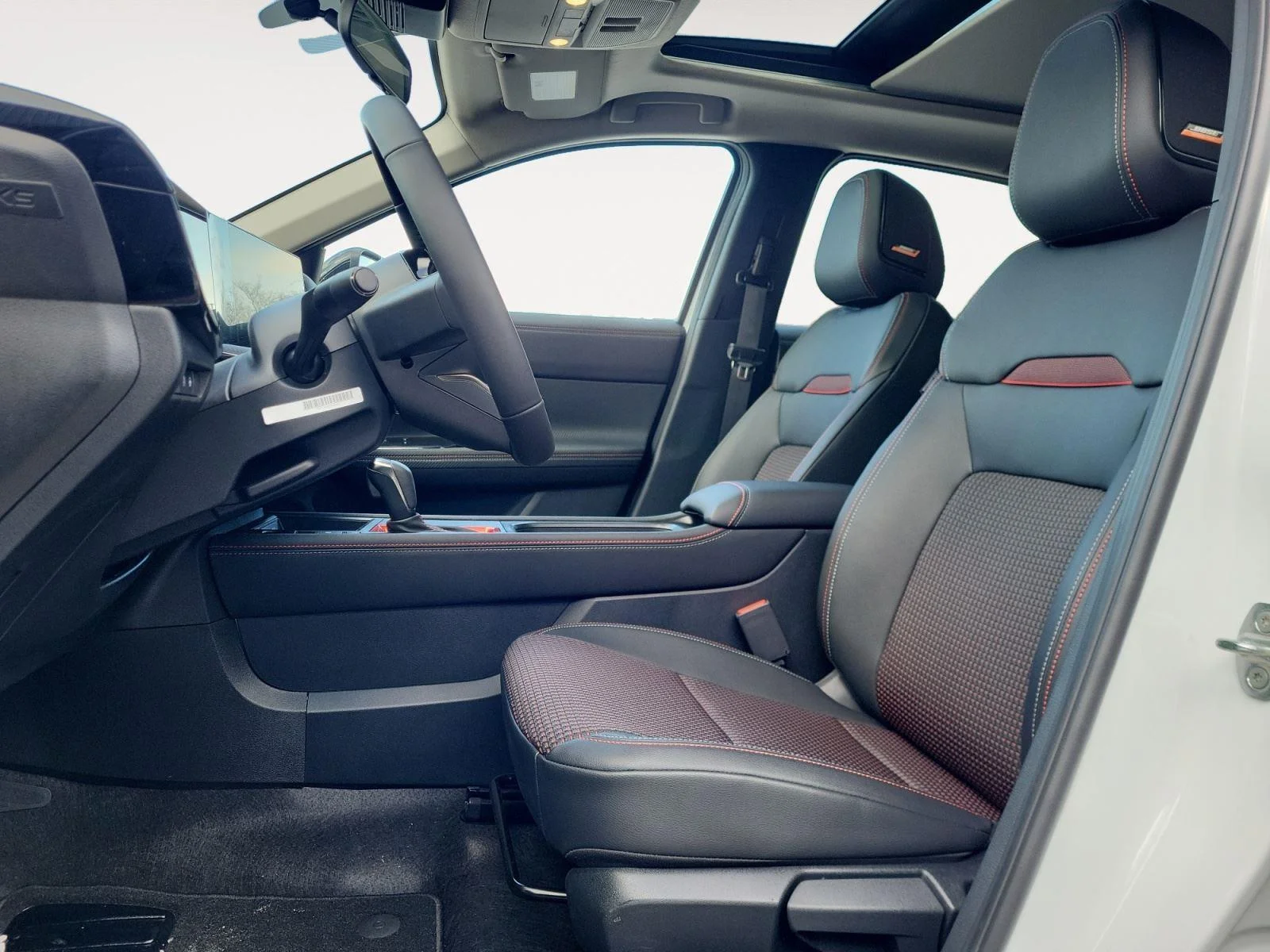 2026 Nissan KICKS SR AWD - Photo 10