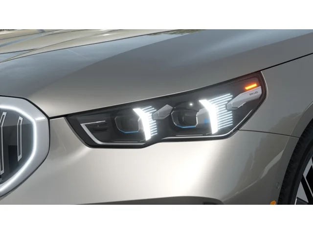New 2026 Oxide Grey Metallic BMW 530i xDrive image 6